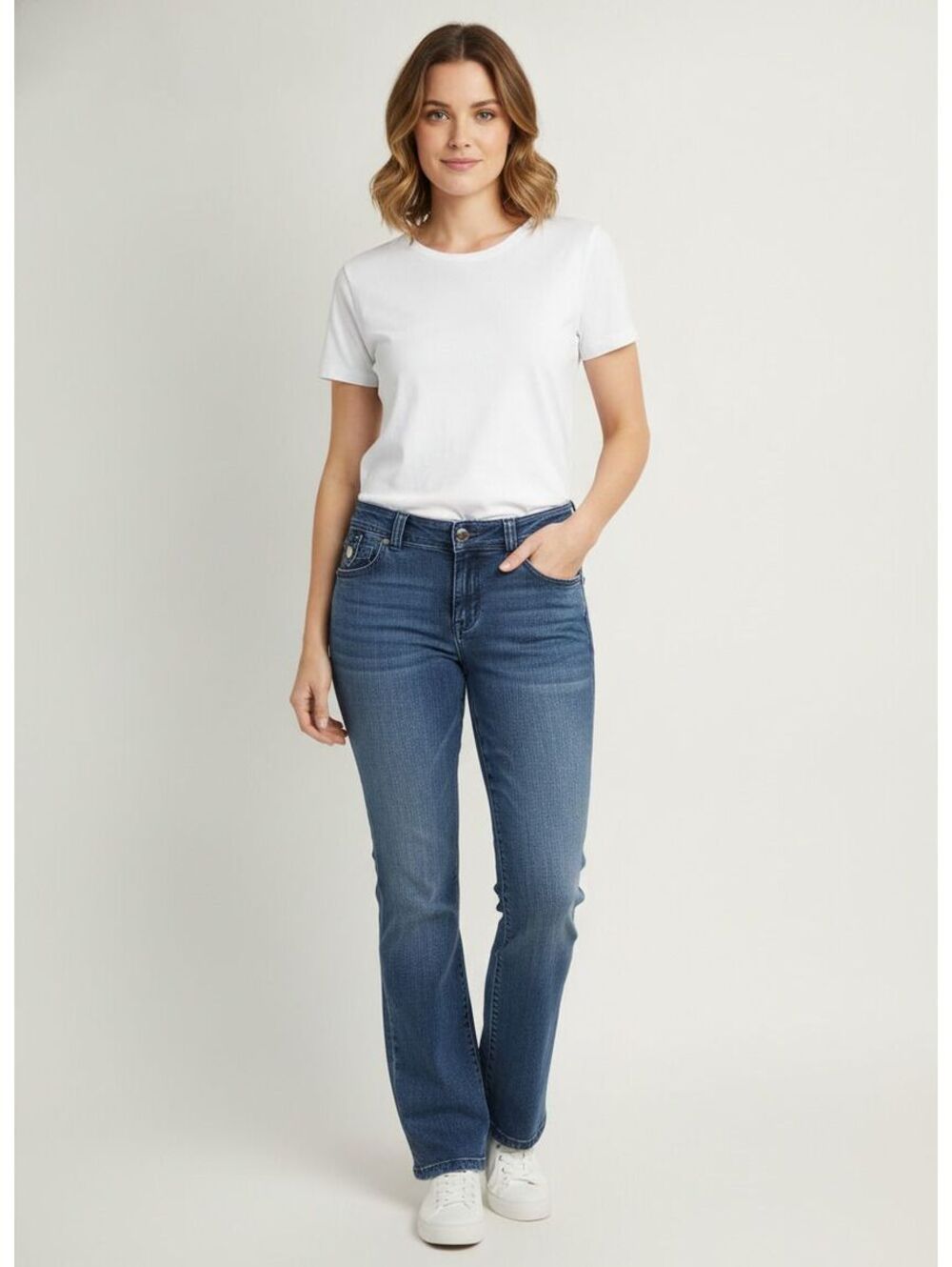 Style & Co Bootcut Blue Jeans Size 6 Mid Rise 5 Pocket Denim